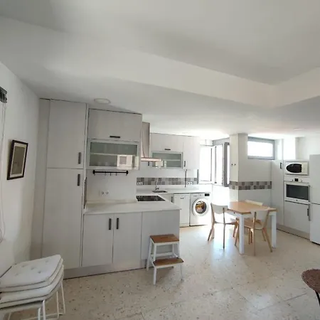 Fantastico Piso Con Ascensor En La Vina,cadiz, A 1 Min De La Playa De La Caleta Apartment *