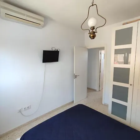 Fantastico Piso Con Ascensor En La Vina,cadiz, A 1 Min De La Playa De La Caleta Cadiz