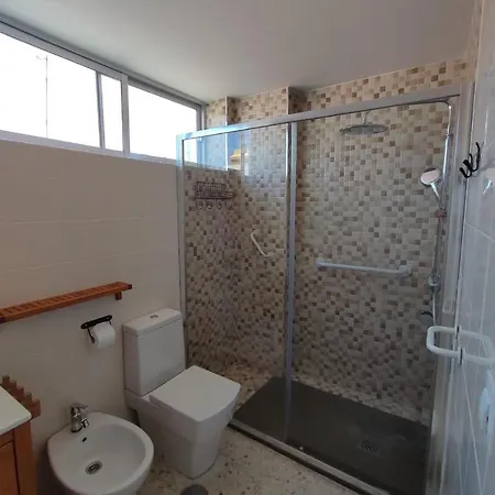 Fantástico Piso Con Ascensor En La Viña,cádiz, A 1 Min De La Playa De La Caleta Appartamento *